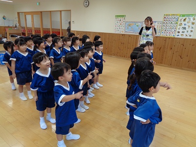 年少：初めての専科英語