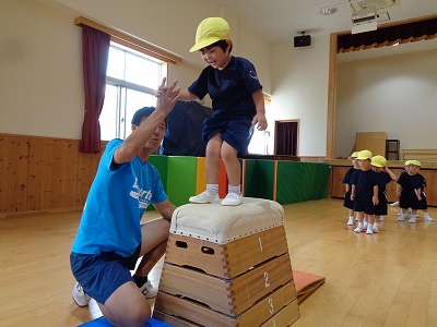 専科体育：跳び箱の導入
