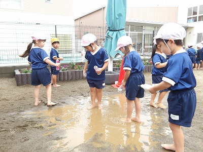 泥んこ遊び